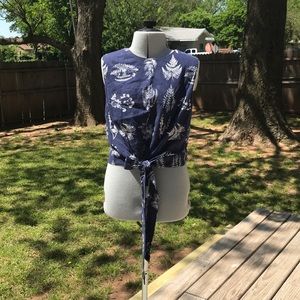 Adorable navy and white crop top by DO + BE